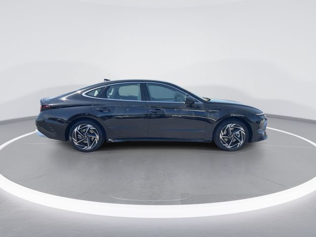 New 2026 Hyundai Sonata SEL FWD image 9