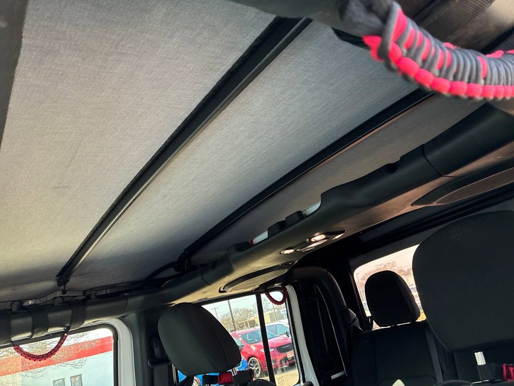 Used 2022 Jeep Gladiator Sport image 21