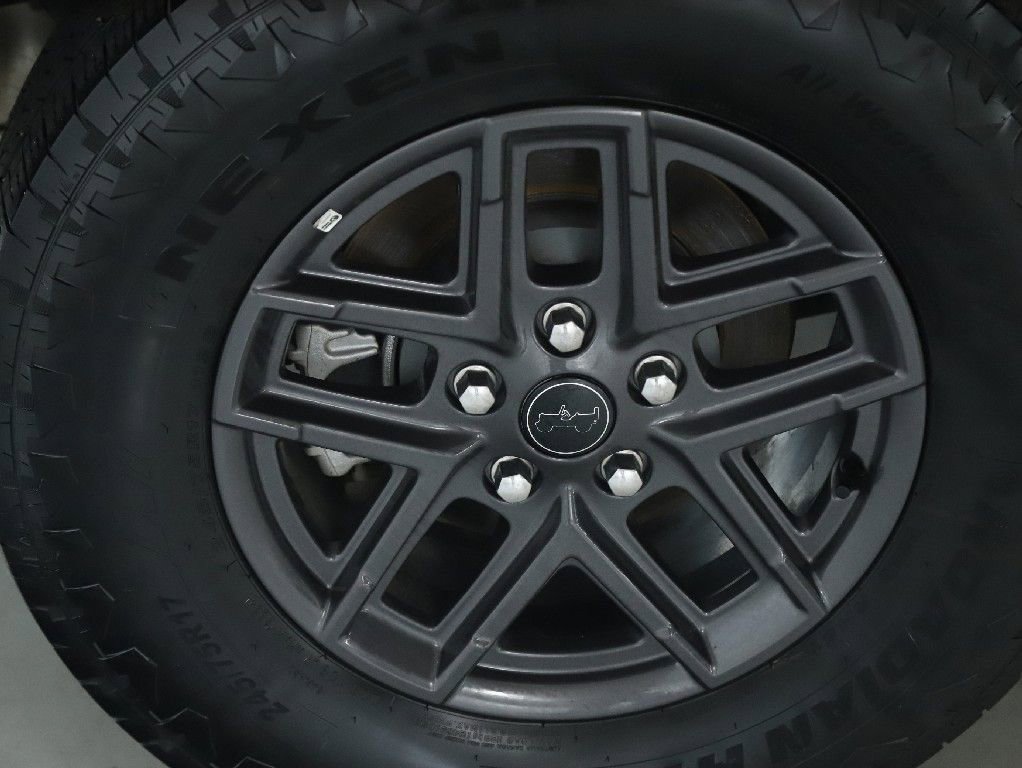 Used 2025 Jeep Wrangler Sport S image 12