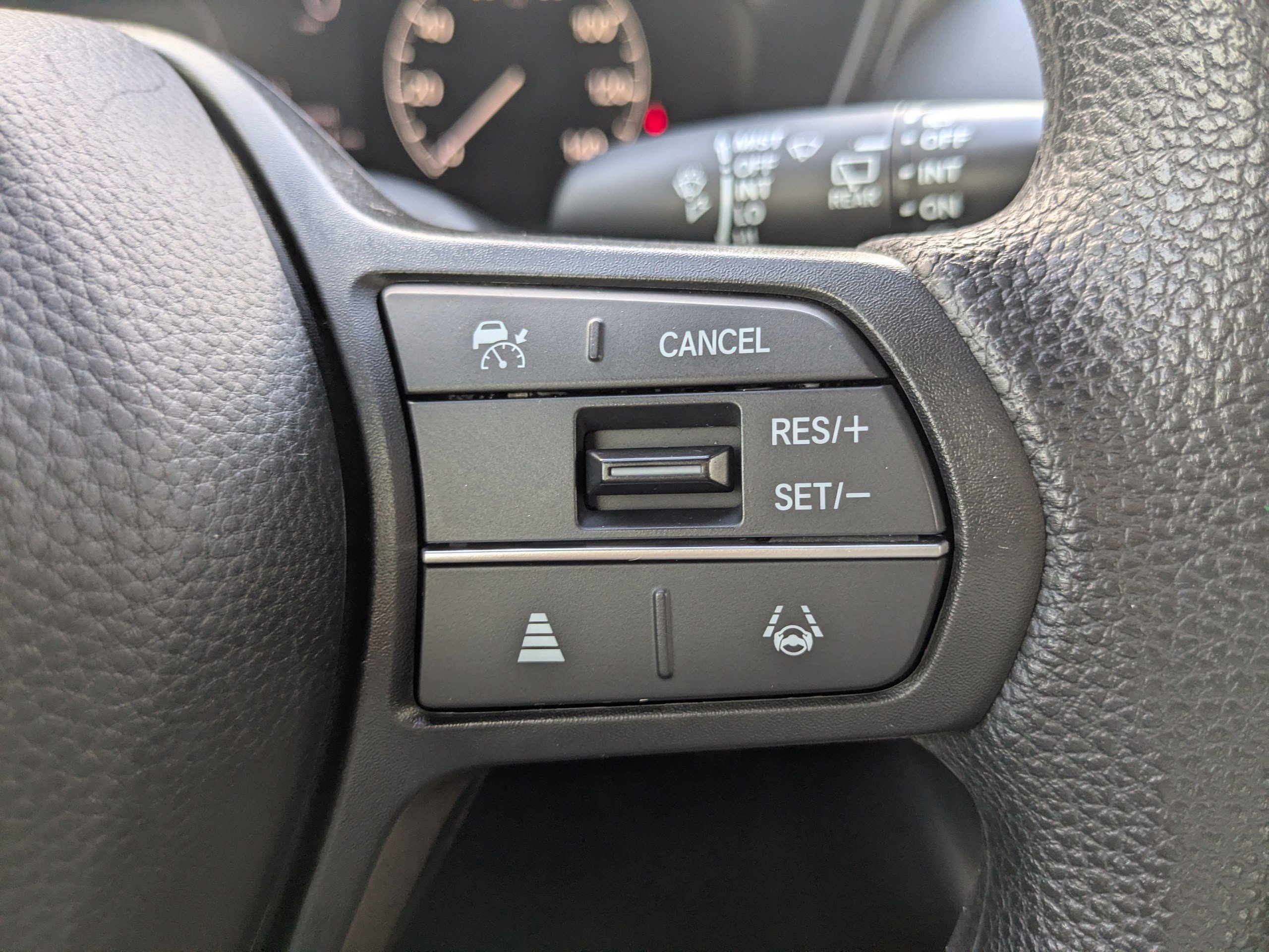 Used 2023 Honda HR-V LX image 27