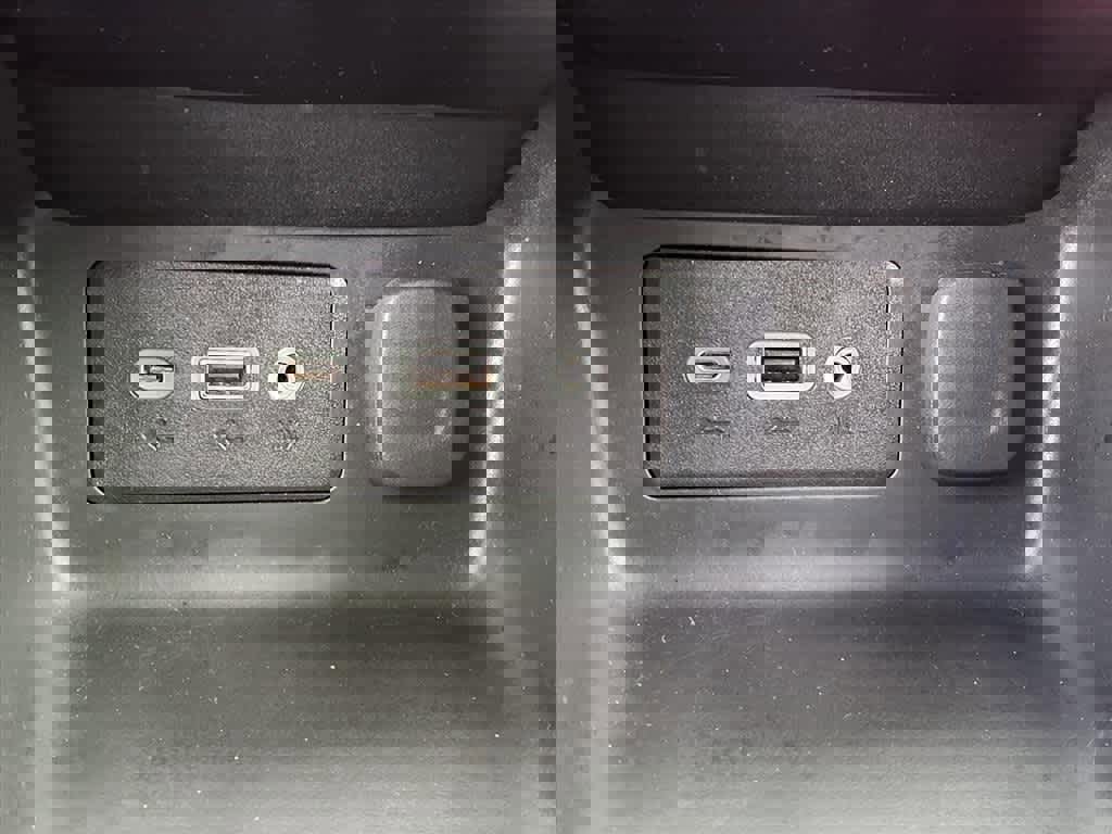 Used 2018 GMC Terrain SLE image 23