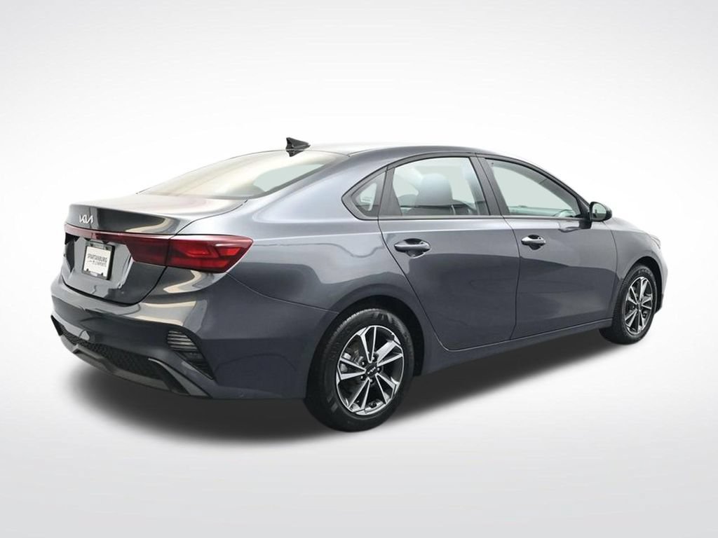 Used 2024 Kia Forte LXS FWD image 8