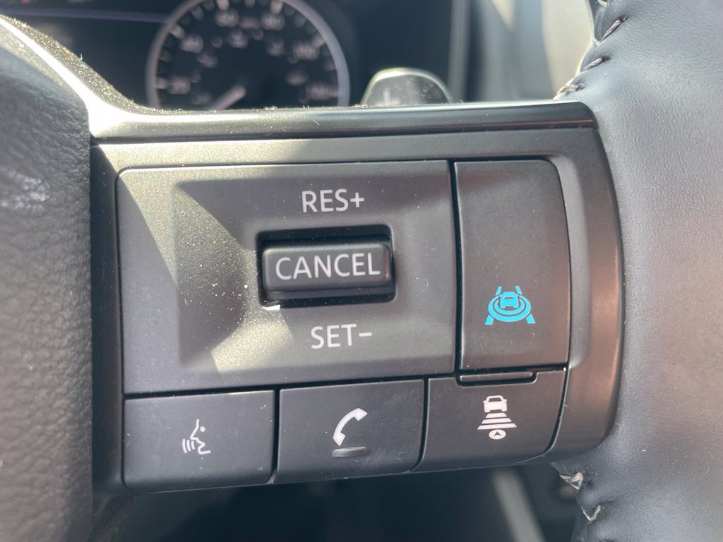 Used 2026 Nissan Rogue SV FWD image 9
