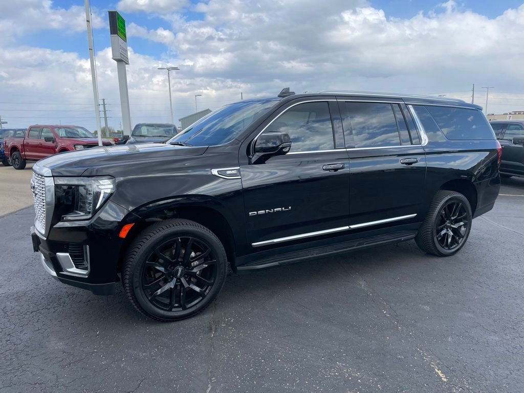 Used 2021 GMC Yukon XL Denali AWD/4WD image 6