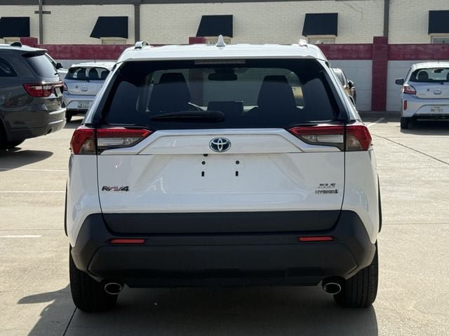 Used 2023 Toyota RAV4 XLE w/ Convenience Package AWD/4WD image 5