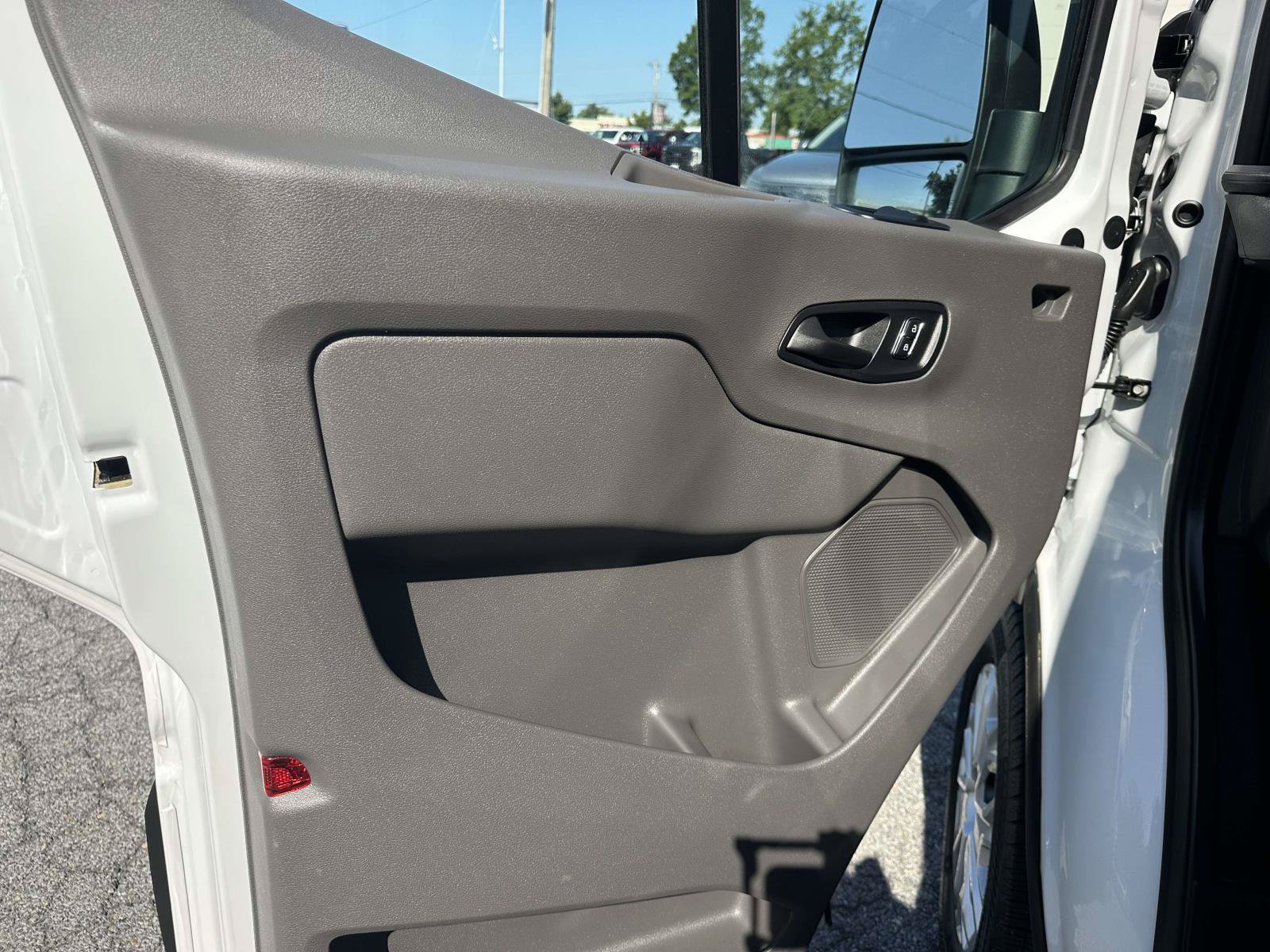 Certified 2023 Ford E-Transit Low Roof RWD image 19