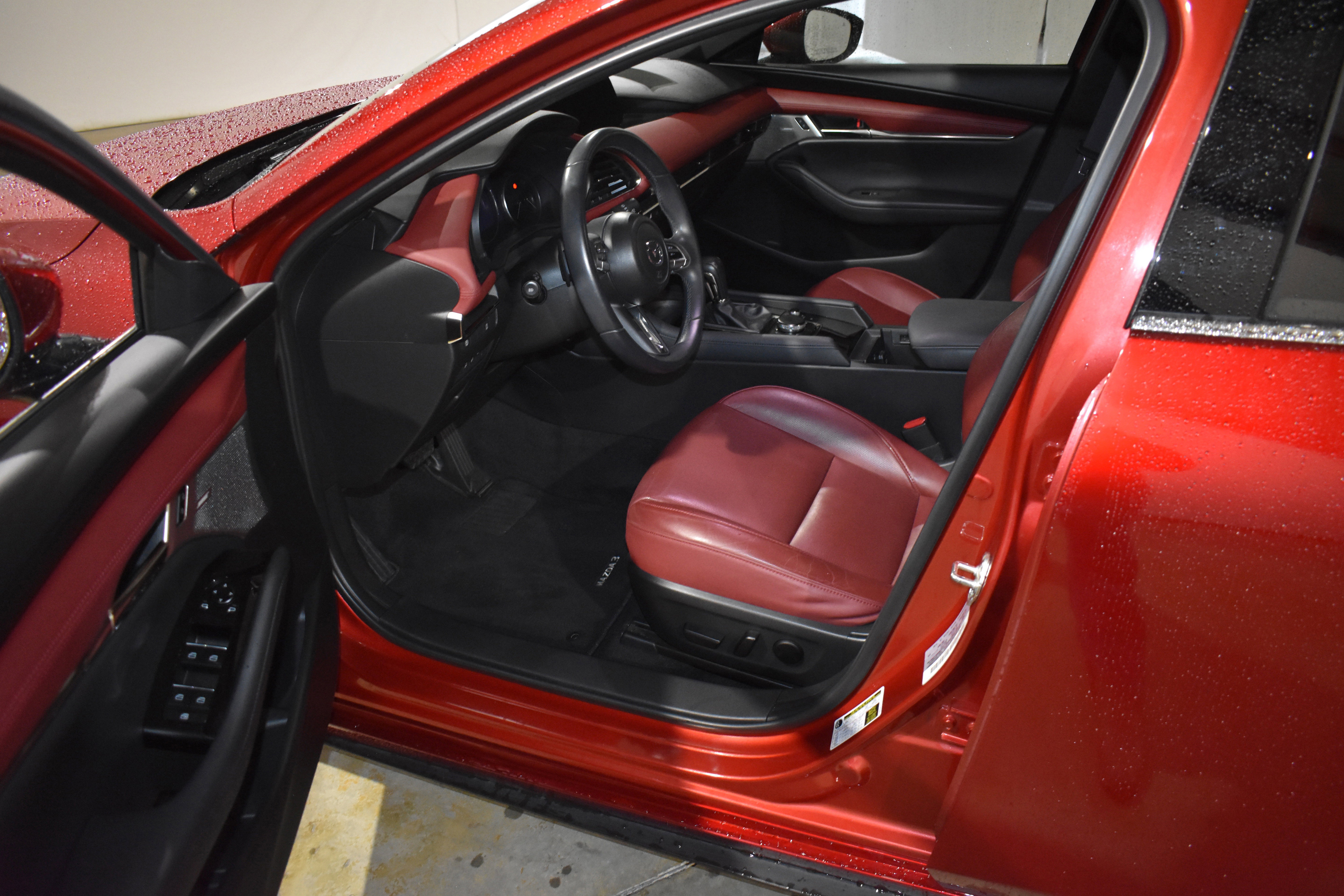 Used 2020 MAZDA MAZDA3 Hatchback w/ Premium Package image 12