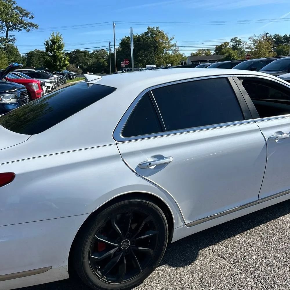 Used 2017 Genesis G90 5.0 Ultimate AWD/4WD image 9