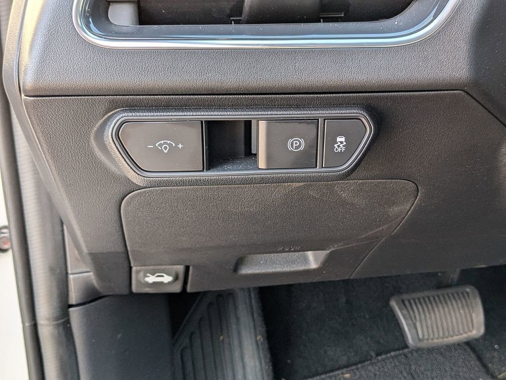 Used 2025 Kia K4 GT-Line w/ GT-Line Premium Package image 17