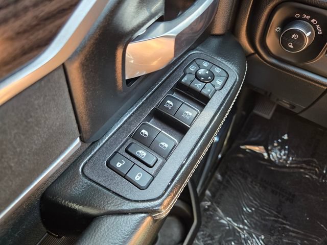 Certified 2025 RAM 2500 Laramie w/ Sport Appearance Package AWD/4WD image 23