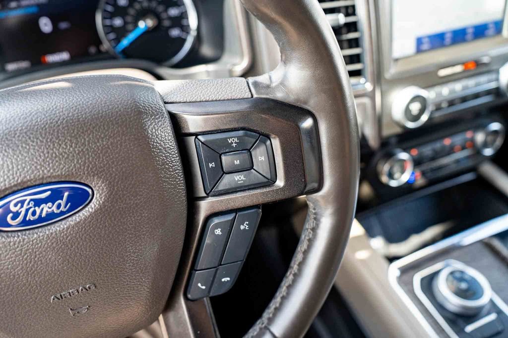 Used 2021 Ford Expedition Limited AWD/4WD image 16