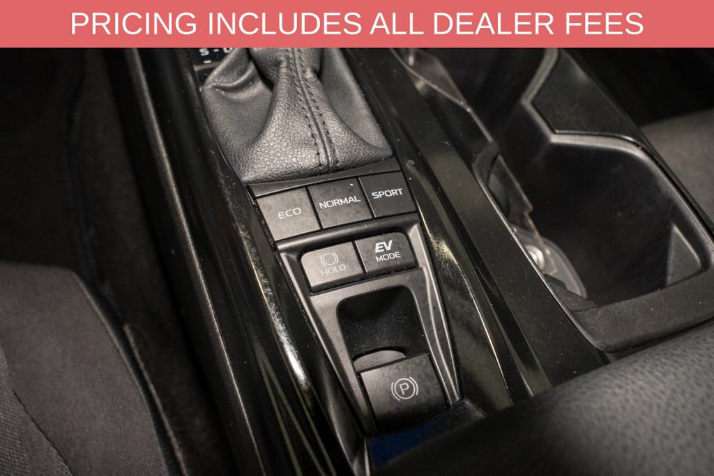 Used 2025 Toyota Camry LE w/ Convenience Package AWD/4WD image 17