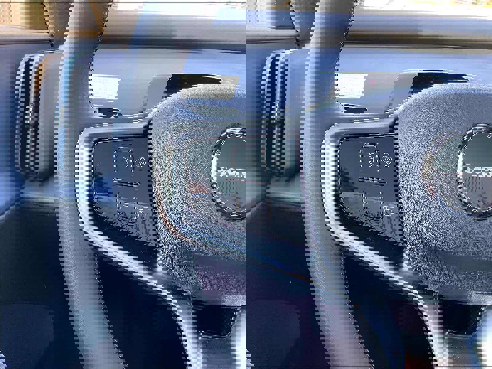 New 2026 Volvo EX30 Ultra w/ Climate Package image 17