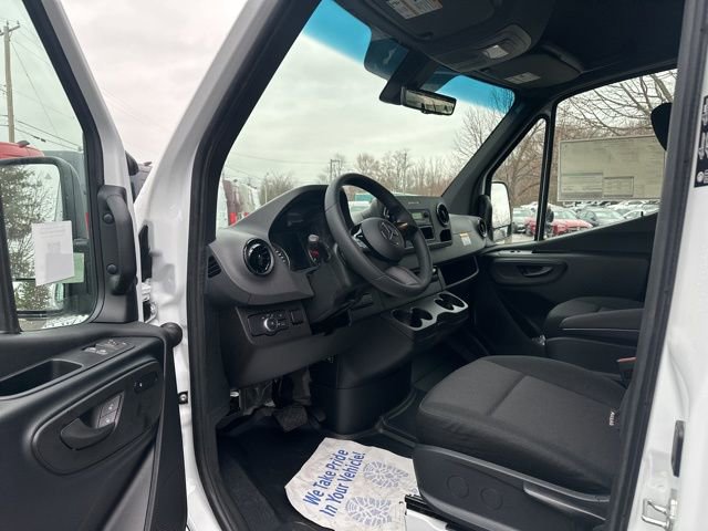 New 2025 Mercedes-Benz Sprinter 4500 image 14