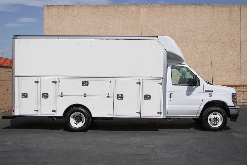 Used 2023 Ford E-450 and Econoline 450 Super Duty w/ Power Windows & Locks Group image 14