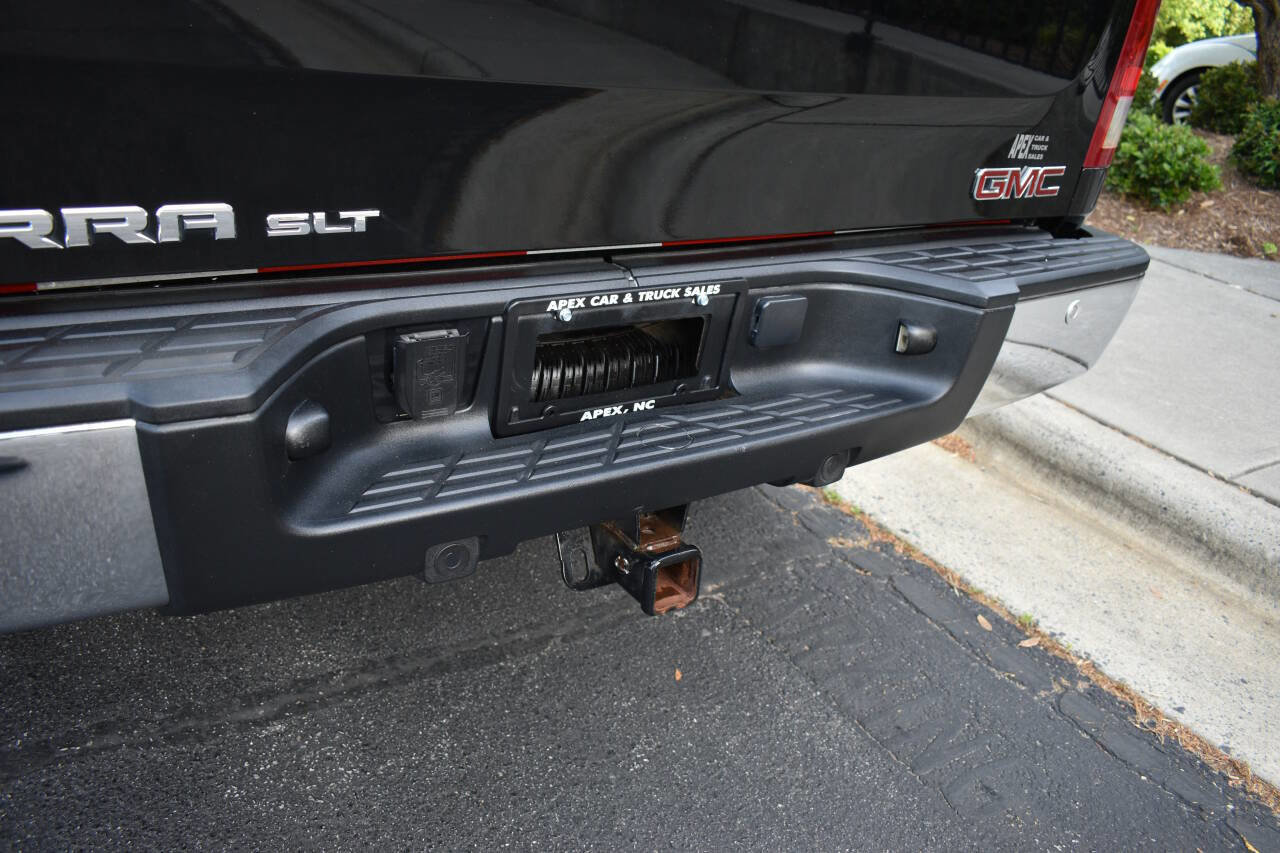 Used 2009 GMC Sierra 1500 SLT w/ Suspension Package, Off-Road image 32