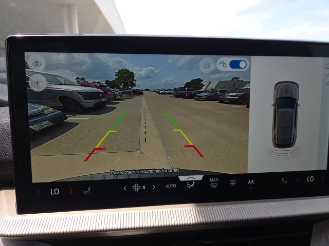 Used 2025 Ford Explorer Active image 11