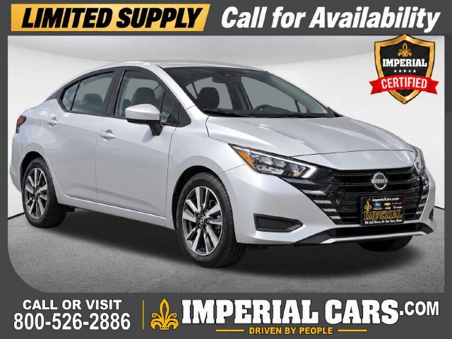 Used 2025 Nissan Versa SV FWD image 1