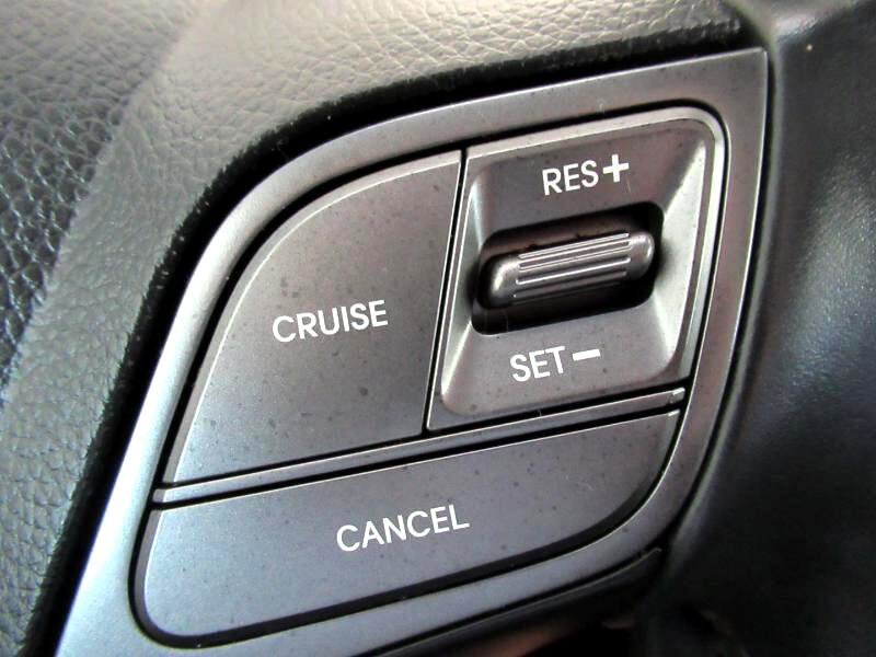 Used 2017 Hyundai Santa Fe Limited image 21