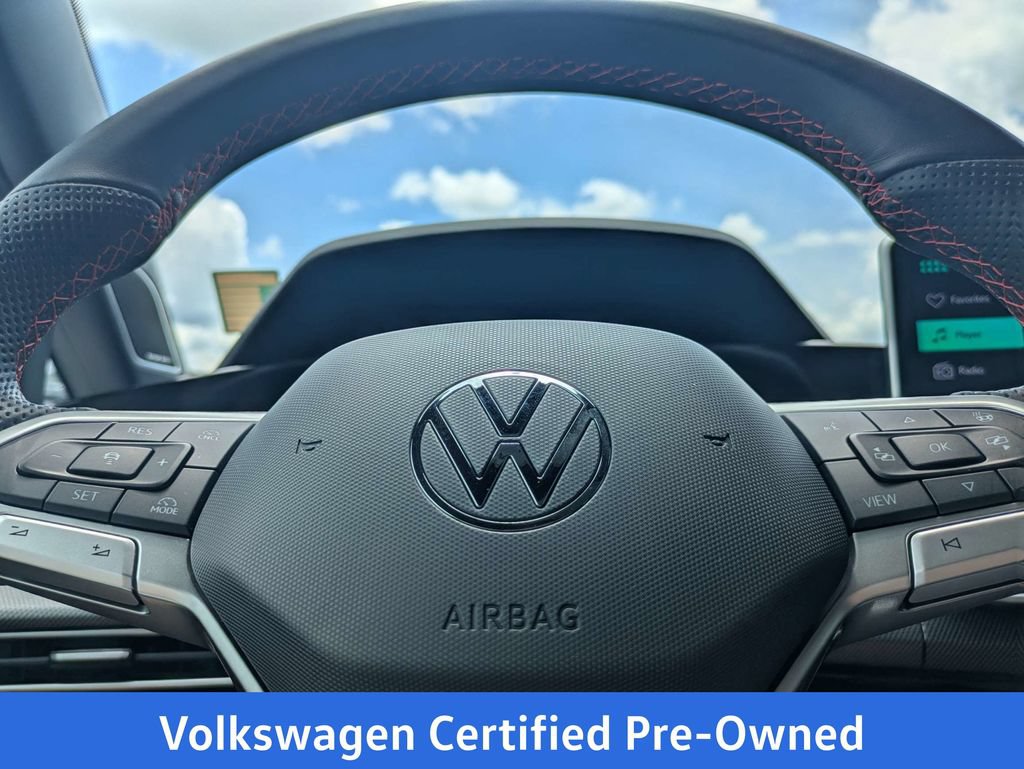 Certified 2026 Volkswagen GTI SE FWD image 31