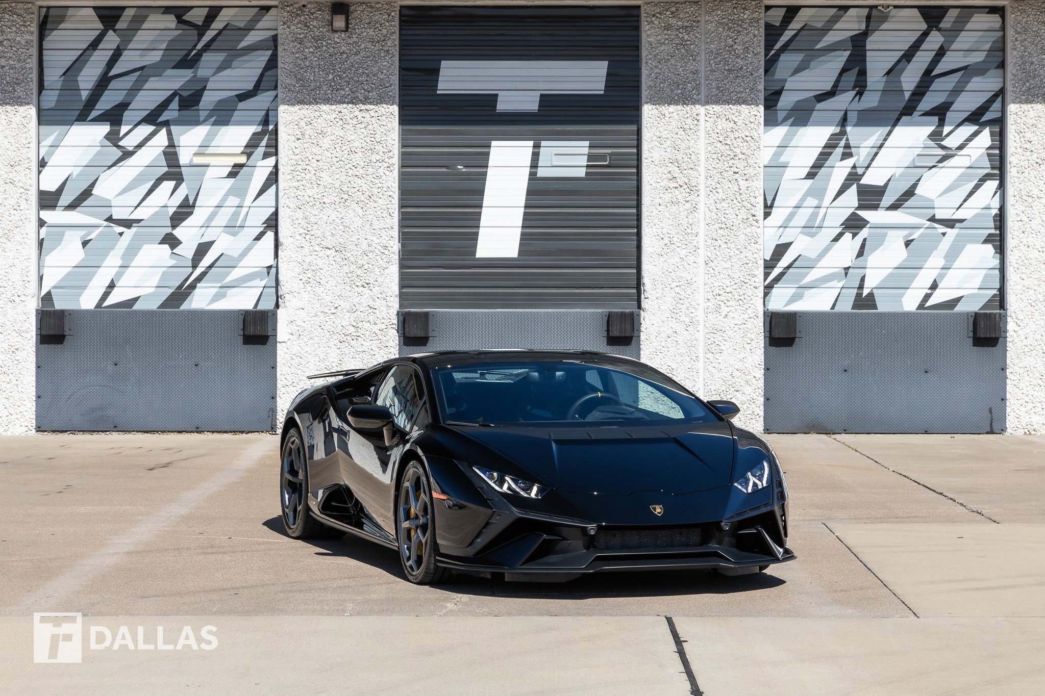 Used 2023 Lamborghini Huracan Tecnica image 1