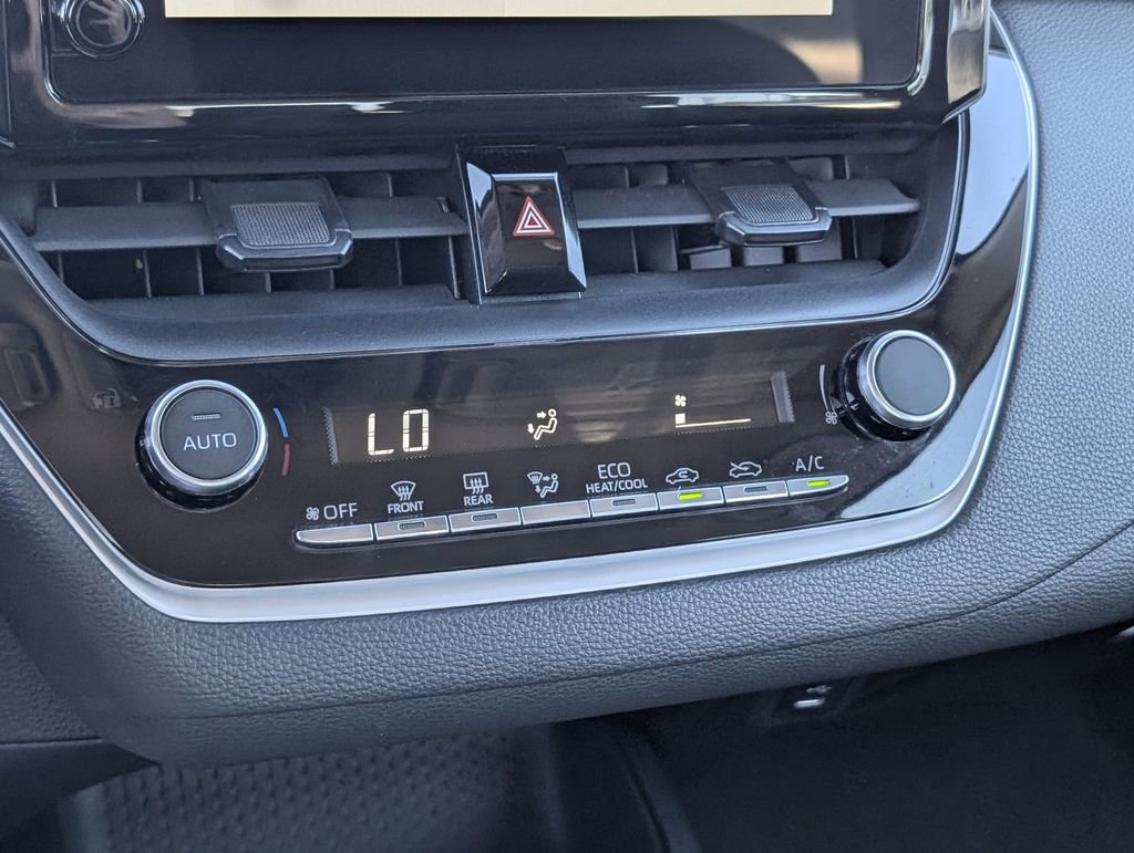 Used 2023 Toyota Corolla LE image 18