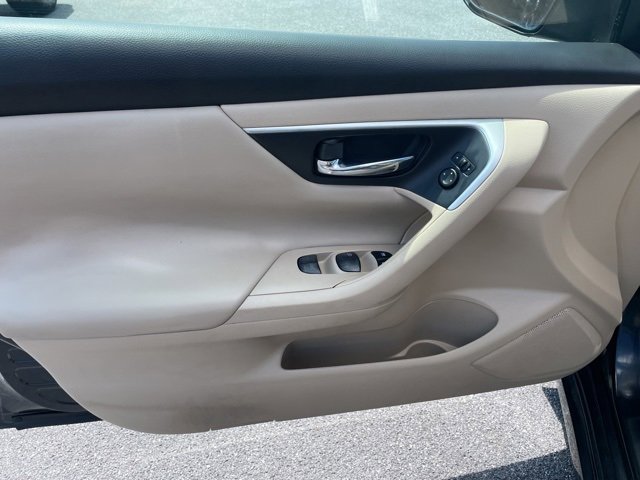 Used 2017 Nissan Altima 2.5 S w/ Power Driver Seat Package image 13
