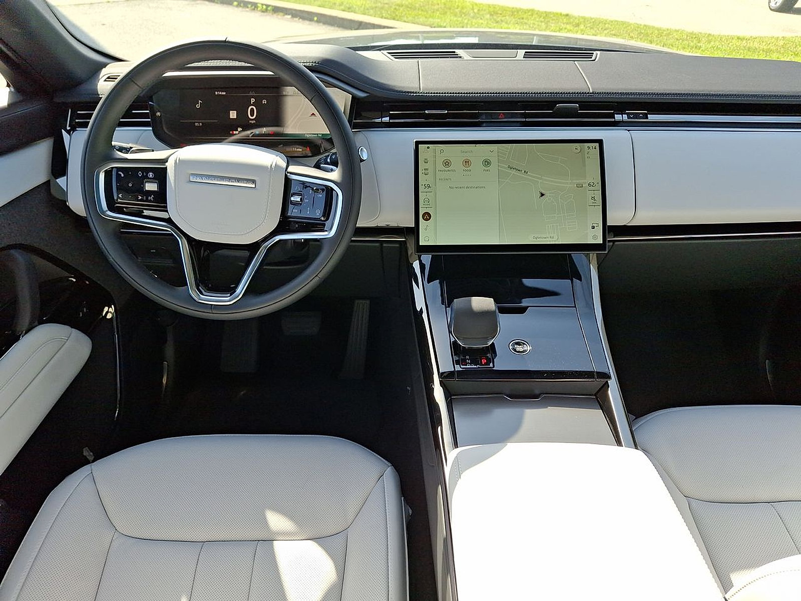 New 2026 Land Rover Range Rover Sport SE AWD/4WD image 10