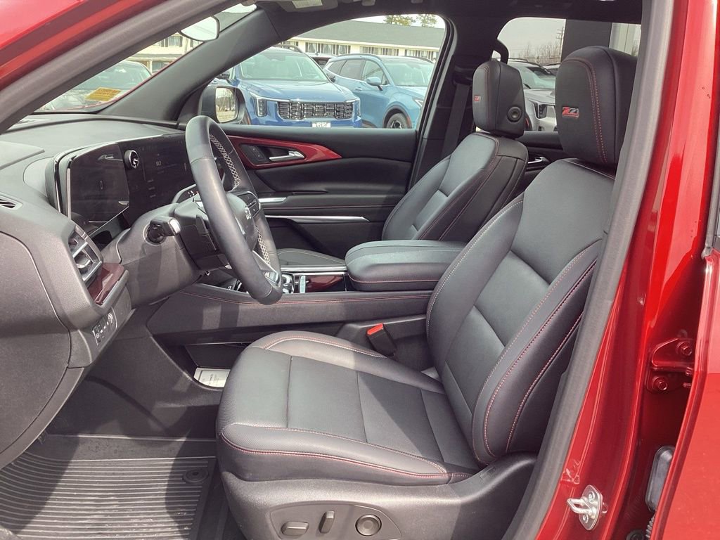 Used 2025 Chevrolet Traverse Z71 w/ Driver Confidence Package image 14