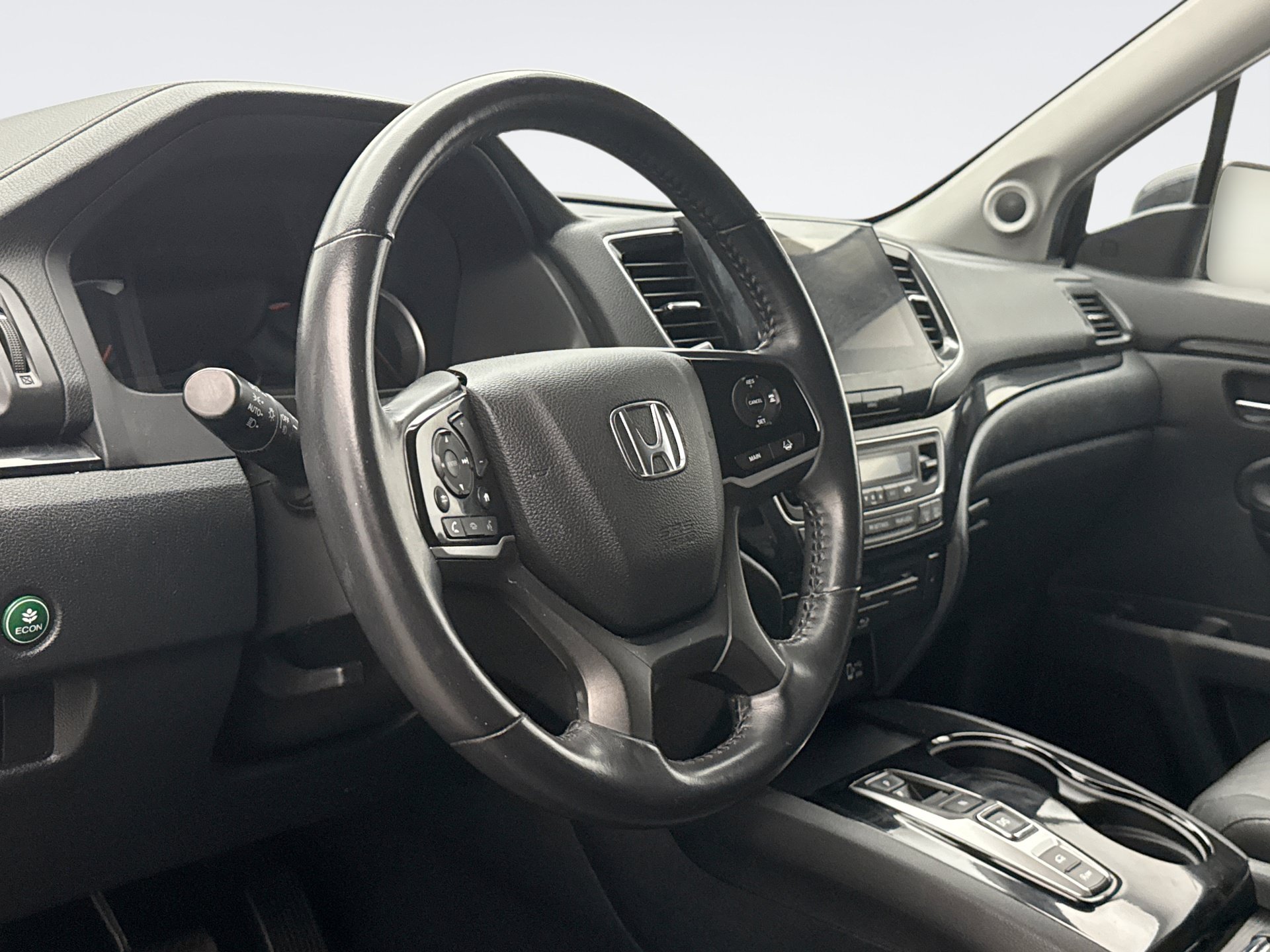 Used 2022 Honda Pilot Touring image 7