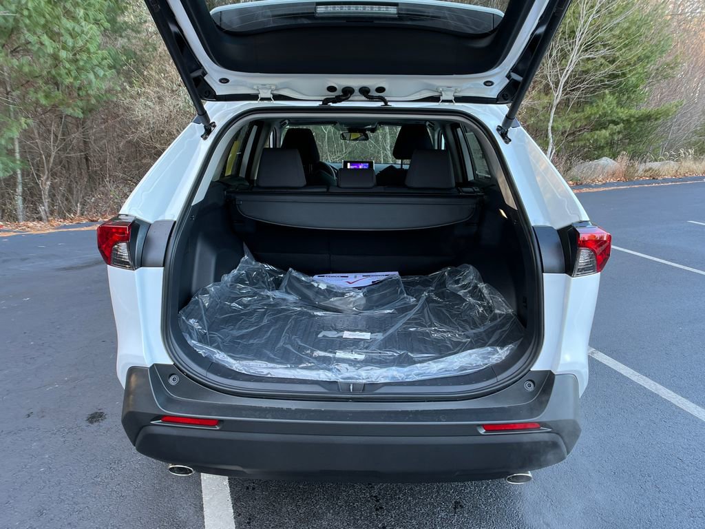 New 2025 Toyota RAV4 XLE w/ Convenience Package image 24