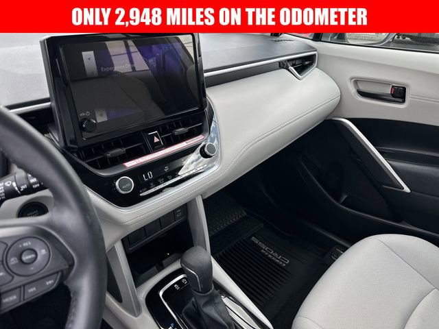 Certified 2025 Toyota Corolla Cross LE w/ Moonroof Package image 13