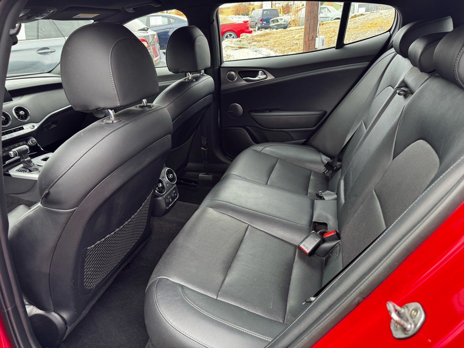 Used 2018 Kia Stinger GT1 AWD/4WD image 13