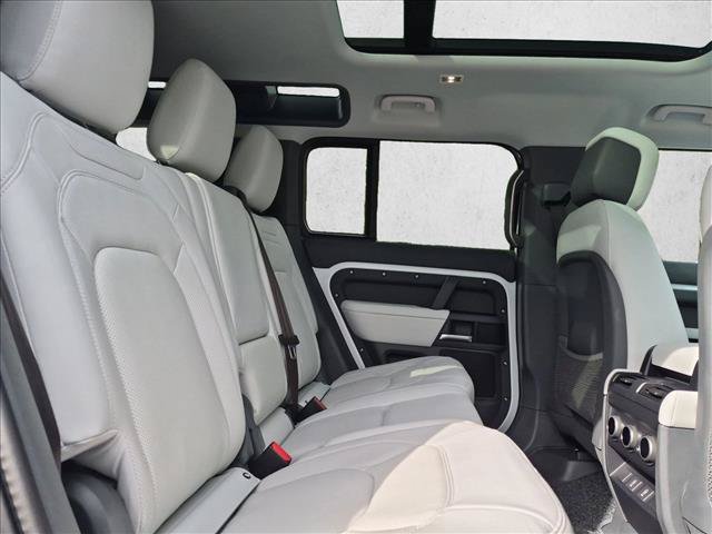 New 2026 Land Rover Defender 110 X-Dynamic SE AWD/4WD image 26