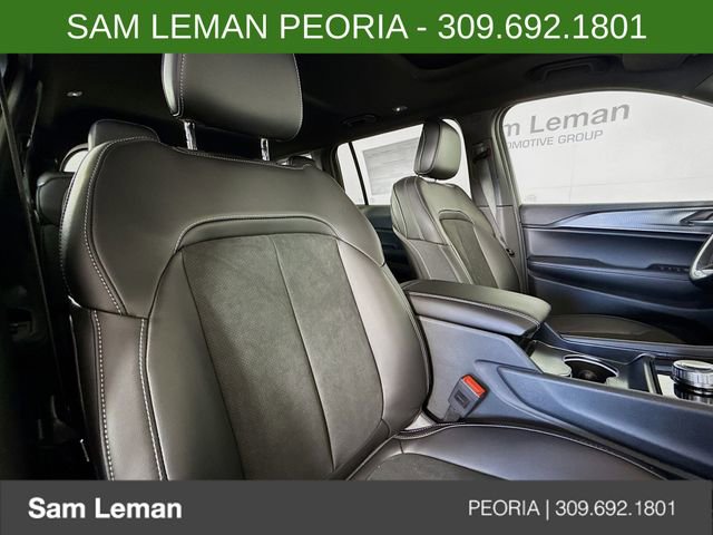 New 2025 Jeep Grand Cherokee L Altitude image 29