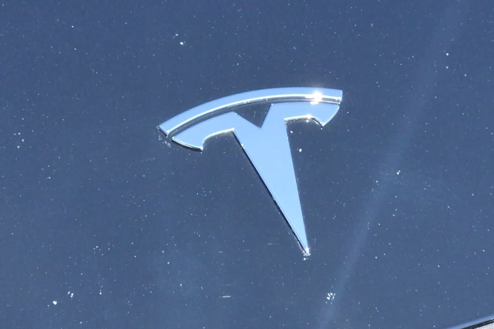 Used 2023 Tesla Model Y Performance AWD/4WD image 11