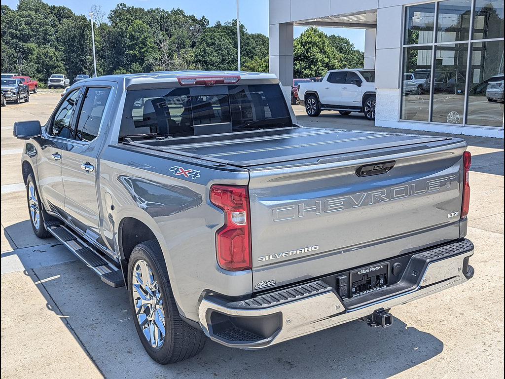Used 2023 Chevrolet Silverado 1500 LTZ w/ Technology Package AWD/4WD image 9