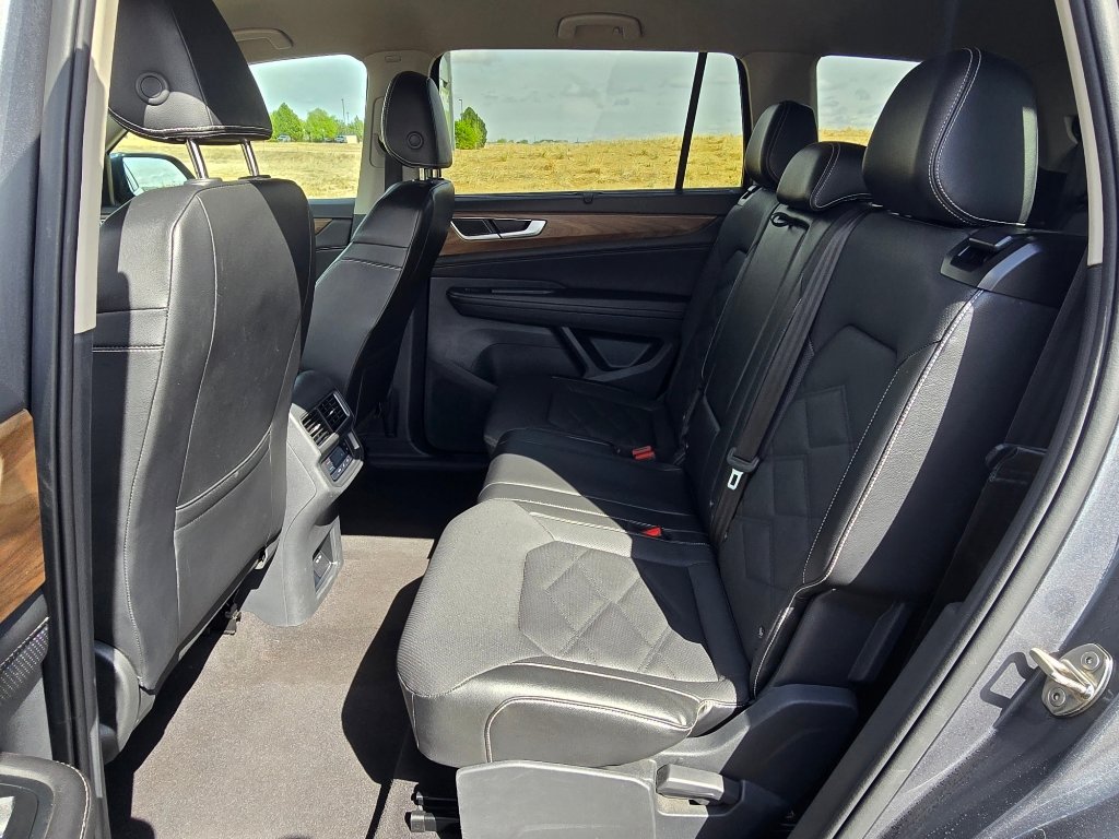 Used 2024 Volkswagen Atlas SE image 14