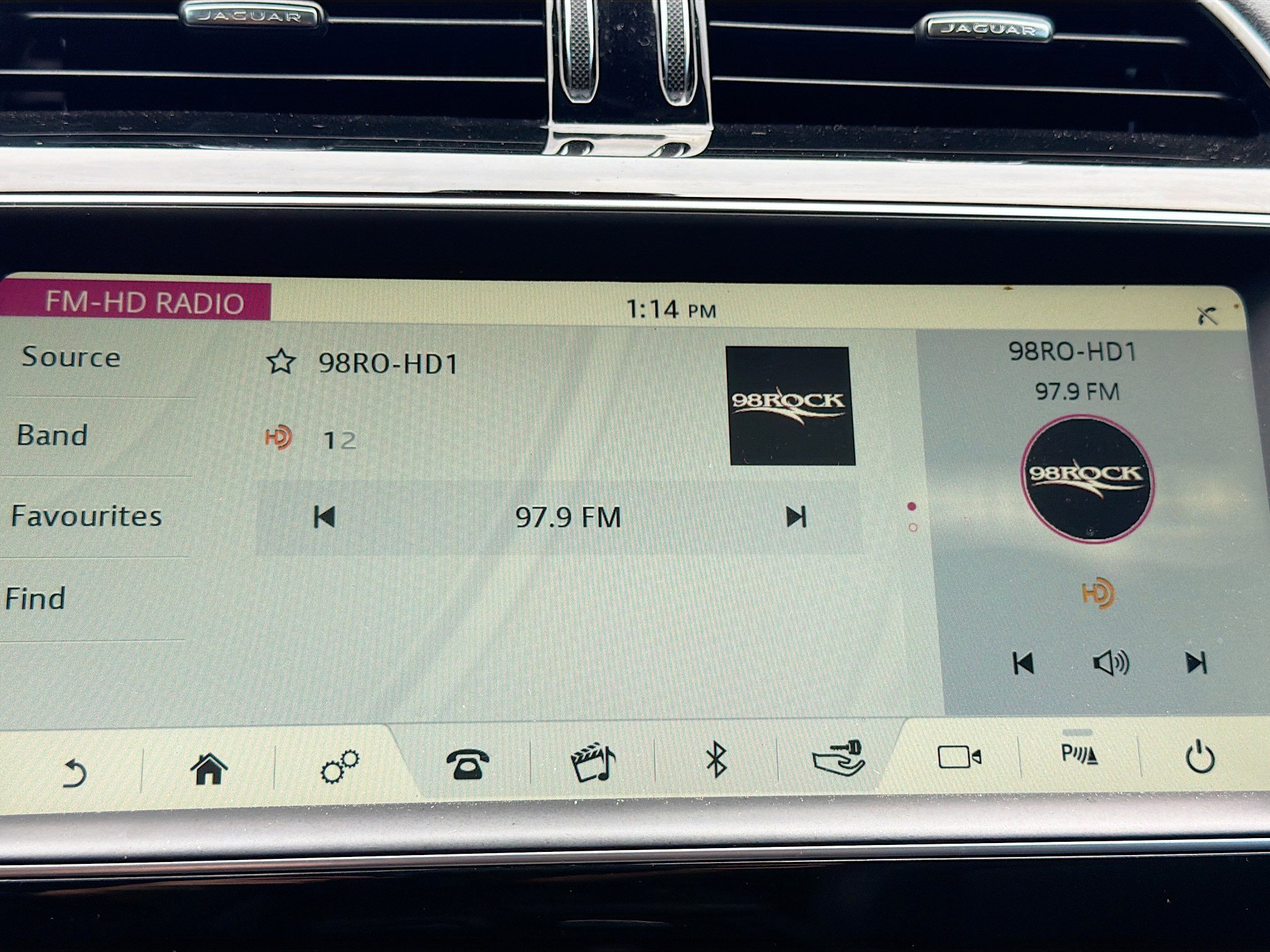 Used 2020 Jaguar F-PACE AWD/4WD image 29