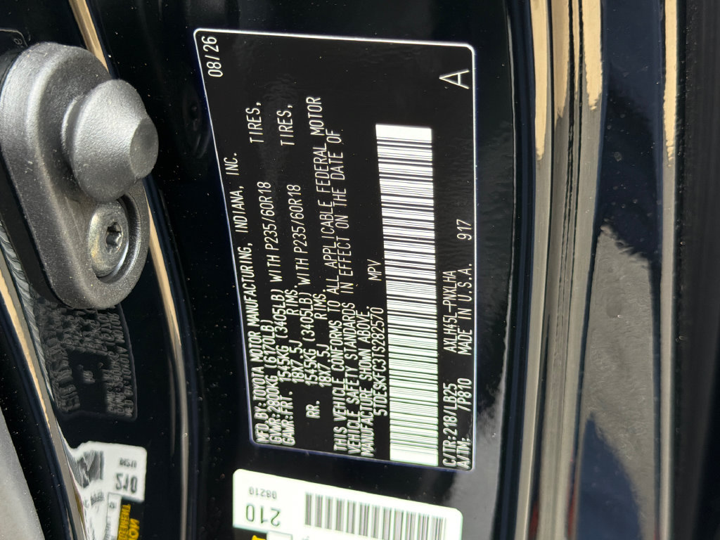 New 2026 Toyota Sienna Platinum AWD/4WD image 33