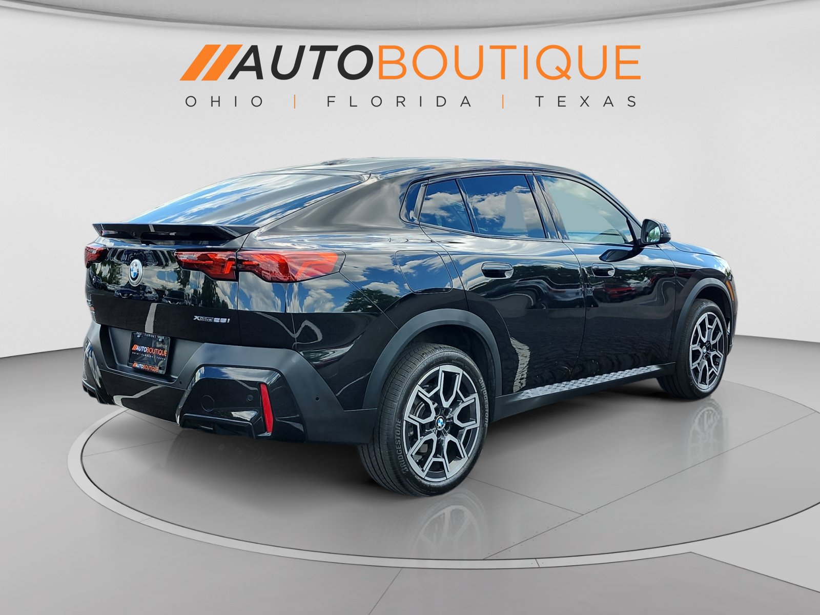 Used 2025 BMW X2 xDrive28i w/ Convenience Package AWD/4WD image 6