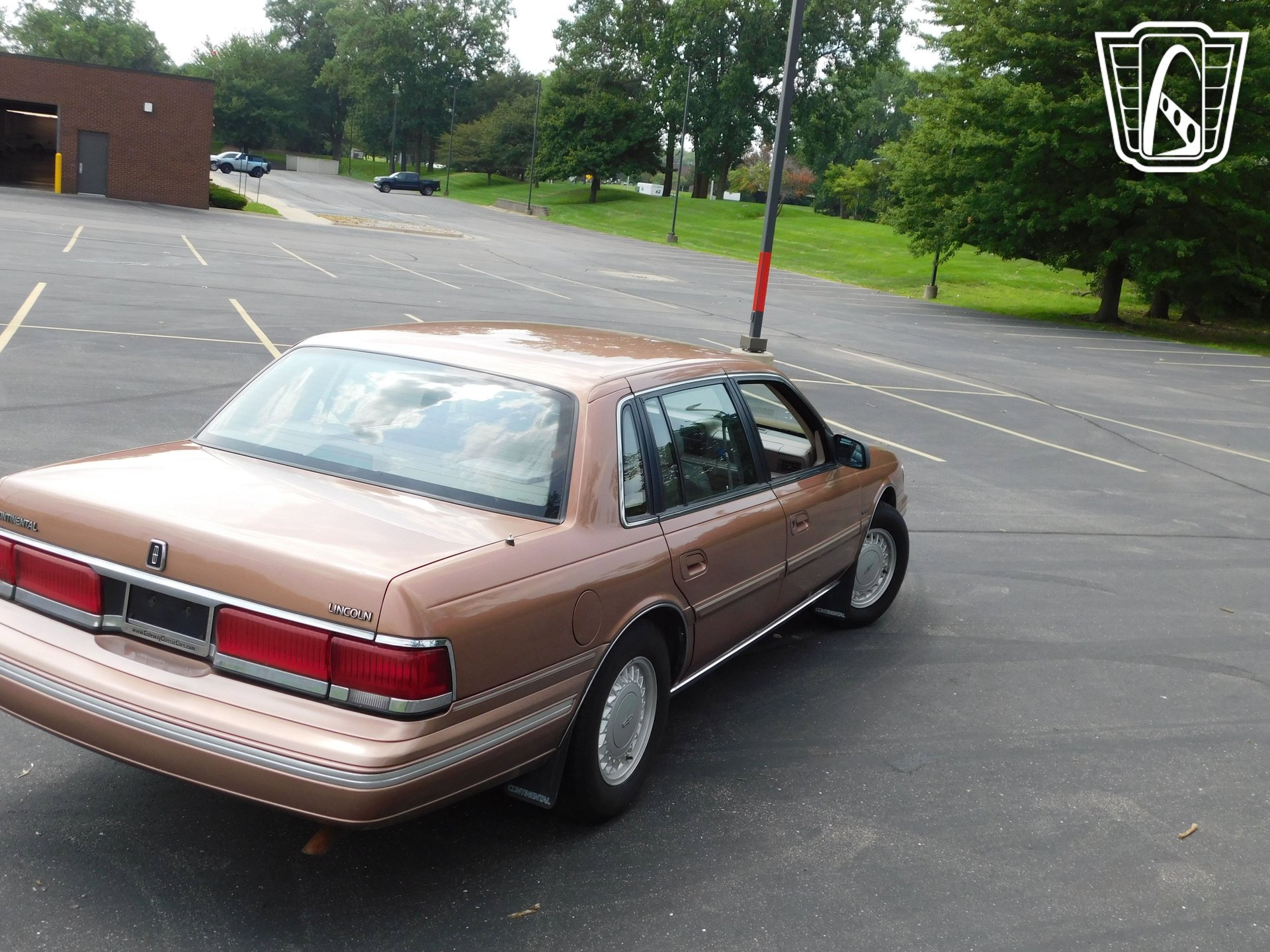 Used 1992 Lincoln Continental Executive FWD image 18