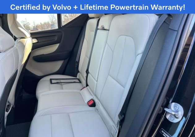 Used 2024 Volvo XC40 B5 Plus w/ Climate Package image 7