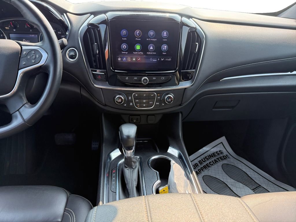 Used 2023 Chevrolet Traverse LT image 11