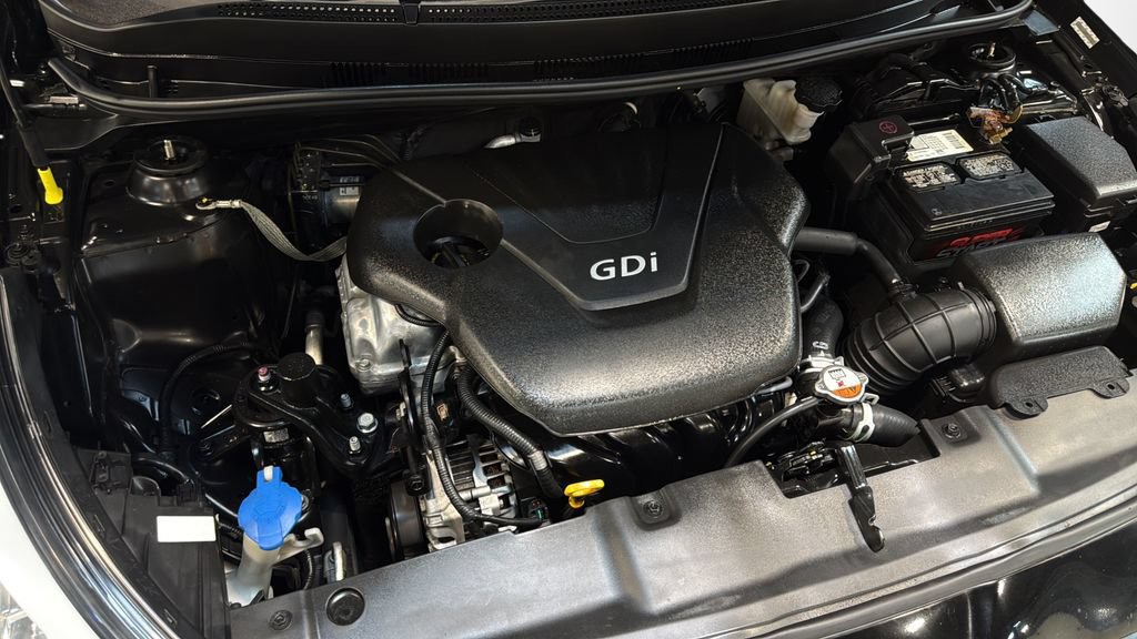 Used 2014 Hyundai Accent SE FWD image 37