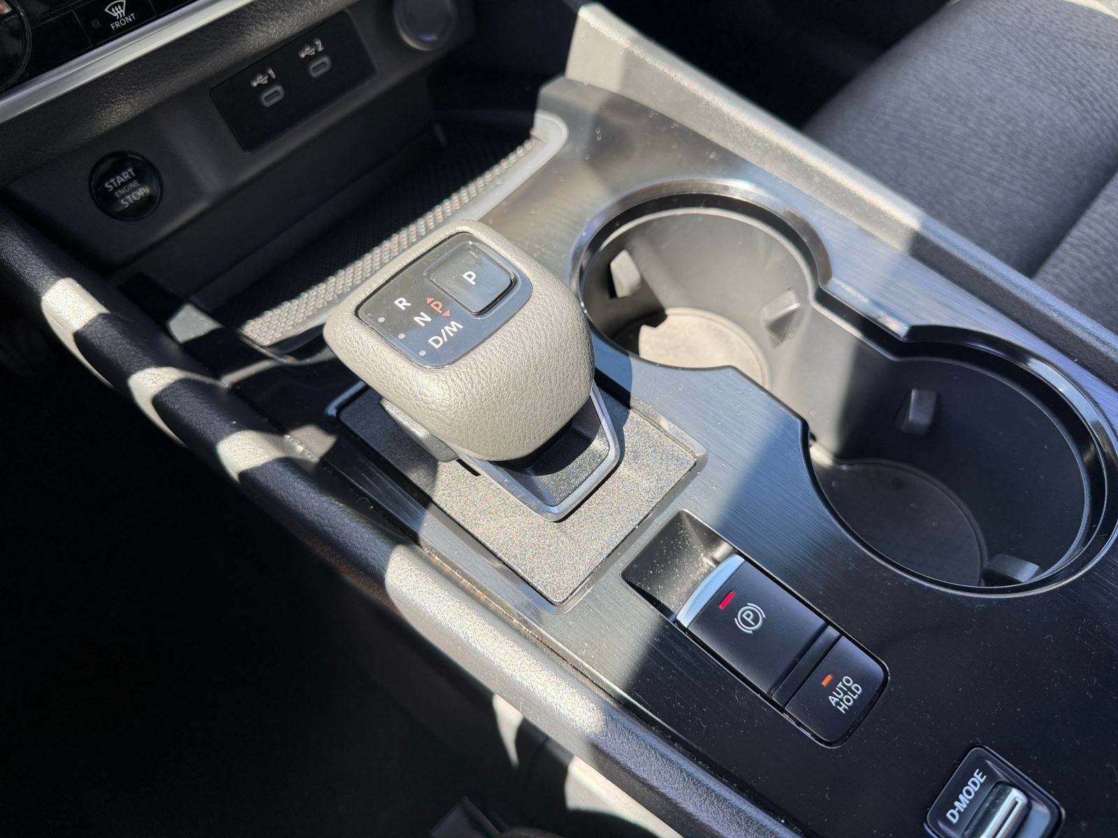 Used 2025 Nissan Rogue SV FWD image 43