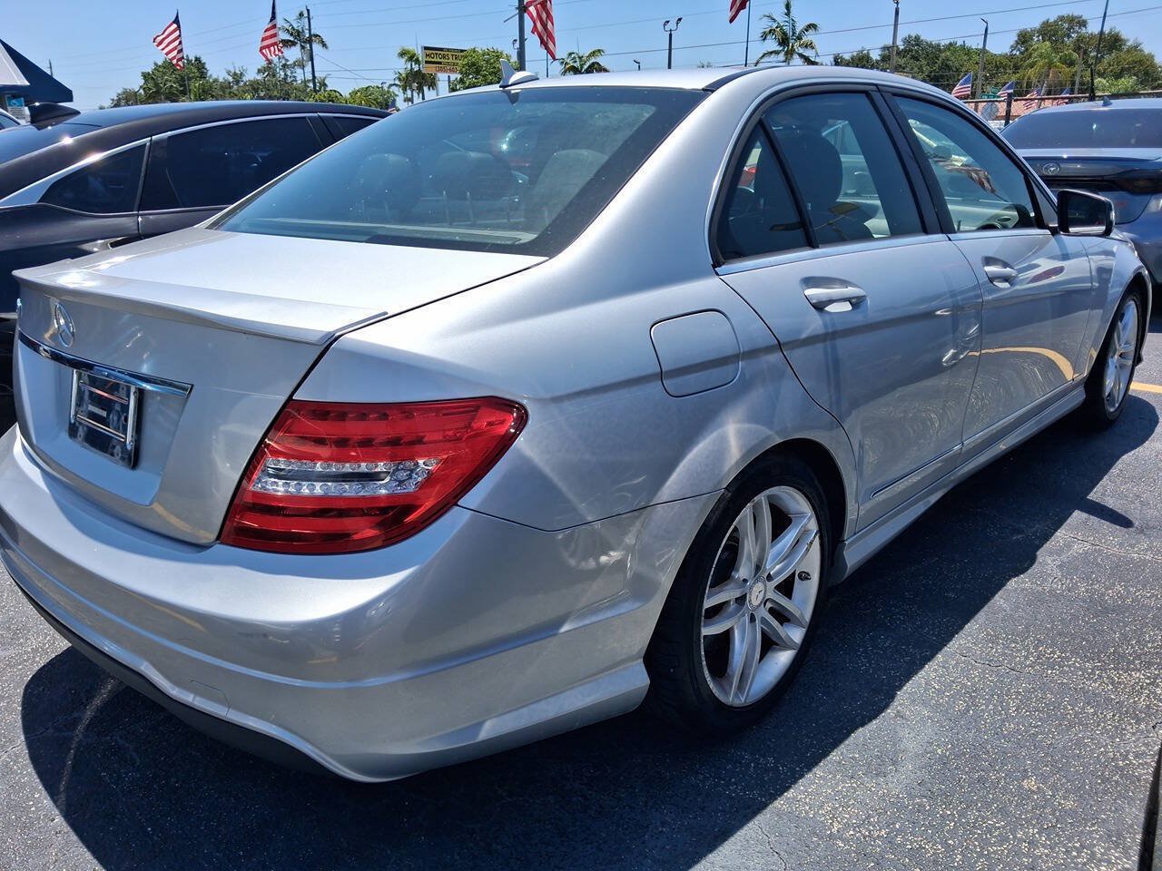 Used 2013 Mercedes-Benz C 250 Sedan image 5