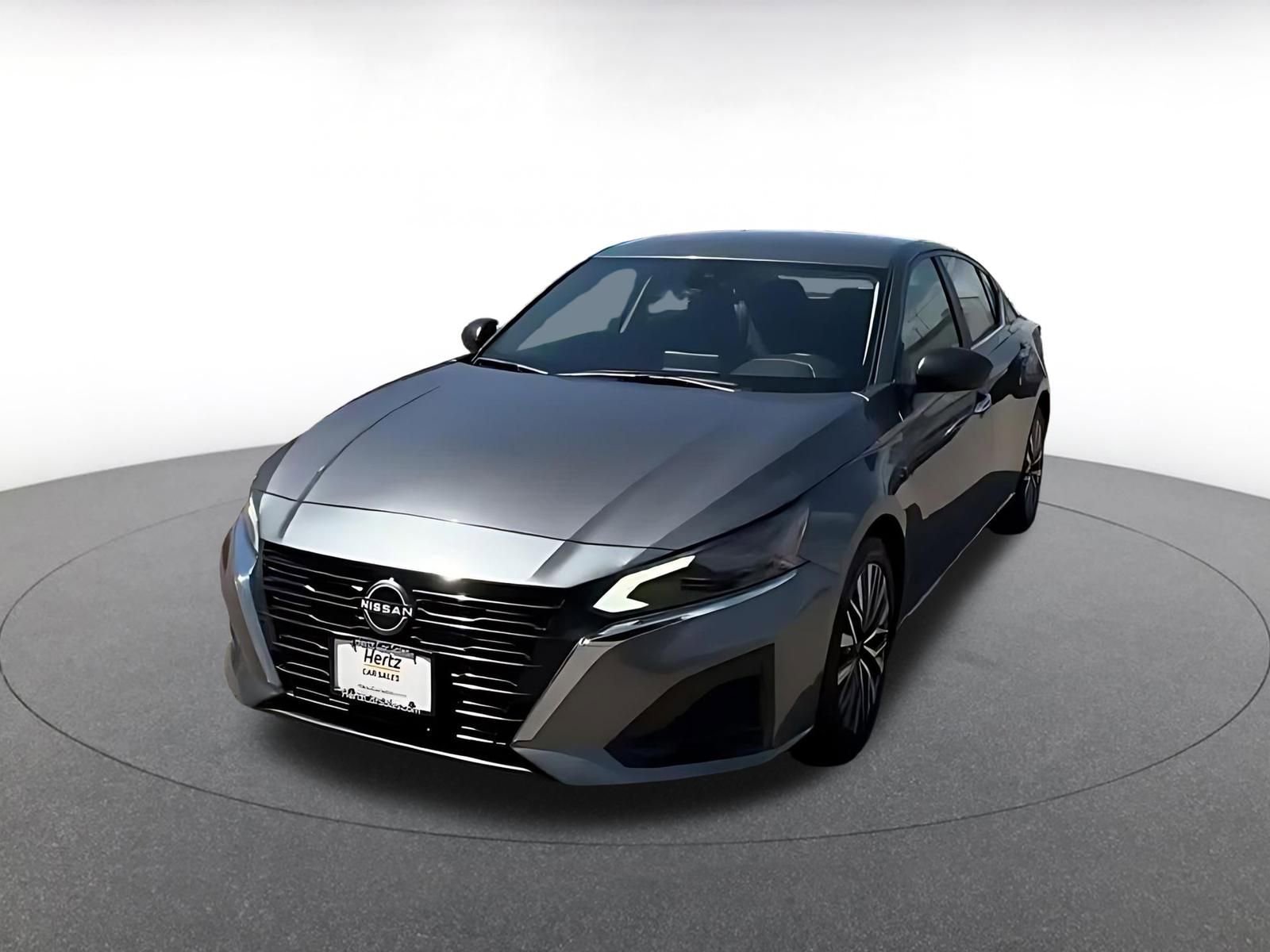 Used 2025 Nissan Altima 2.5 SV FWD image 7