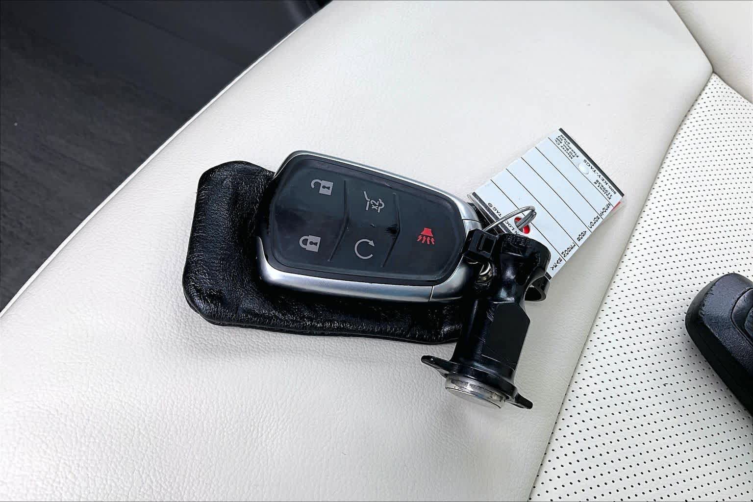 Used 2022 Cadillac XT6 Premium Luxury w/ Technology Package FWD image 15