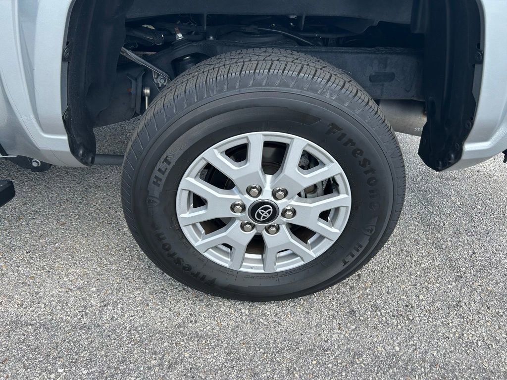Used 2024 Toyota Tacoma SR5 w/ SR5 Upgrade Package RWD image 10